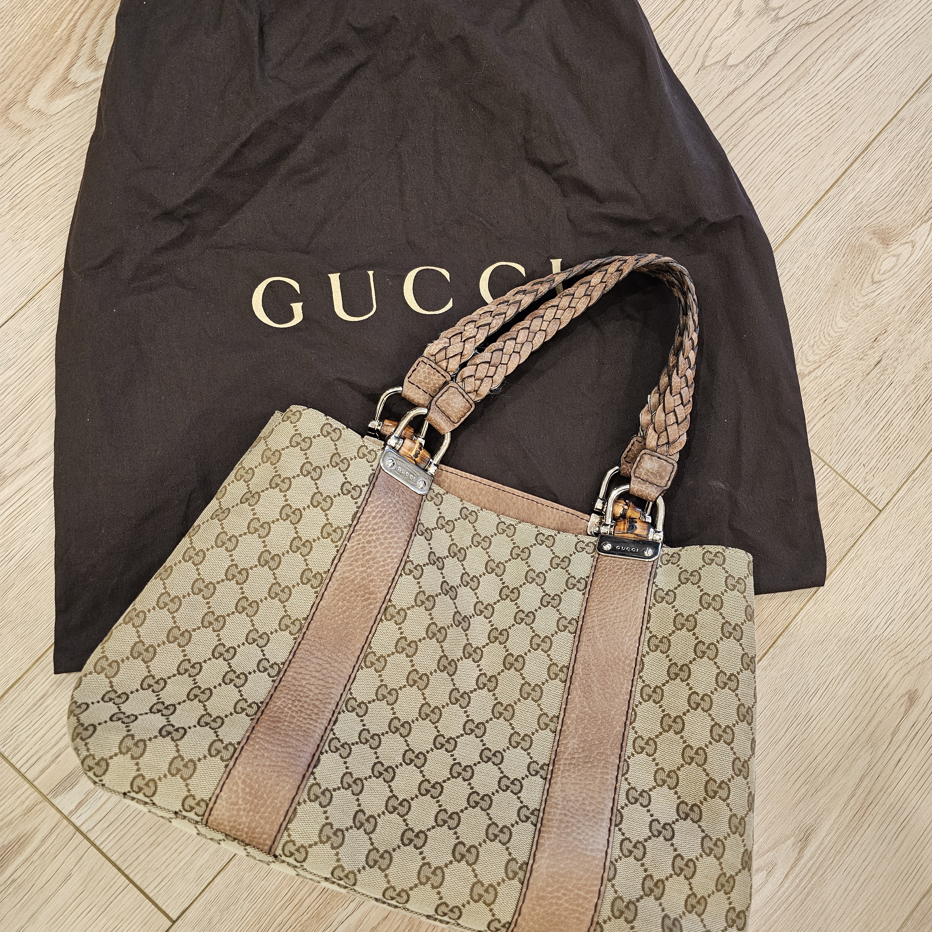 Gucci Monogram Canvas Tote Bag In Beige And Brown